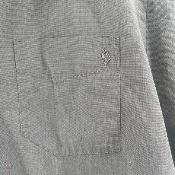 VOLCOM Shirt Size Medium Button Down Classic Fit Gray Skate Surf Snow Lifestyle - Picture 7 of 11